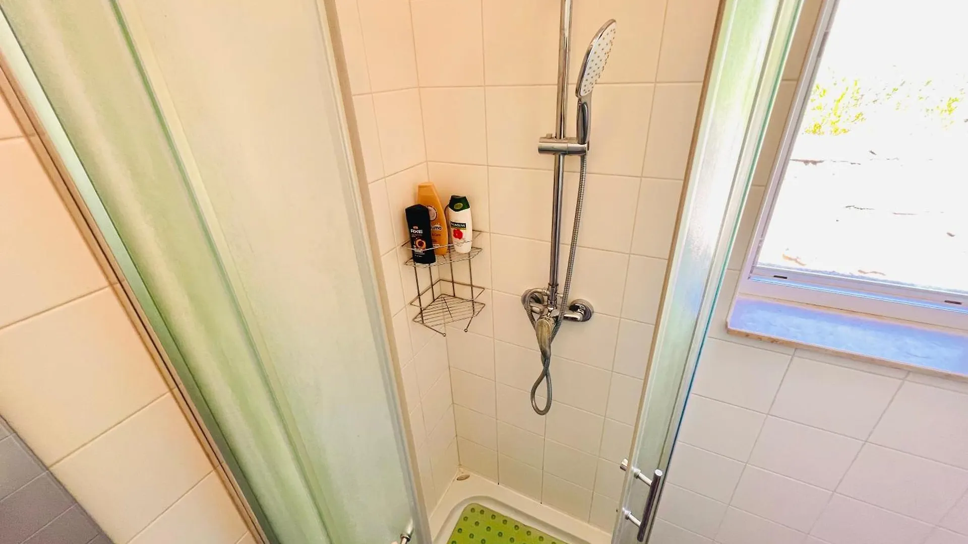 Little Sunflower Apartment Matulji 0*,  Croatia